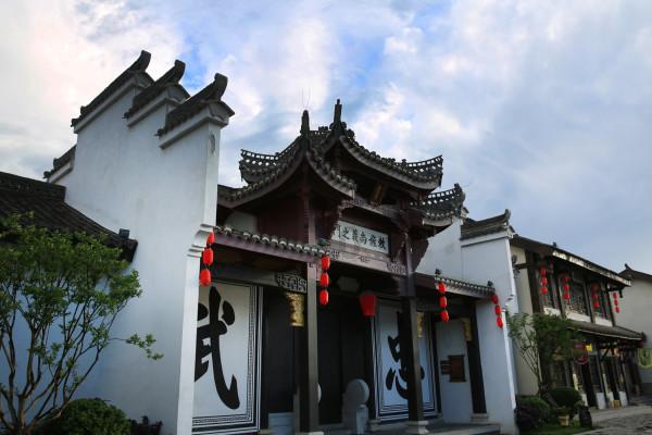 空中抛枪无敌版
